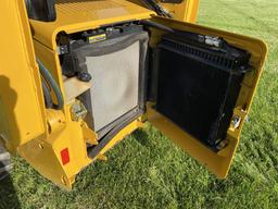 John Deere 325 Skid Loader