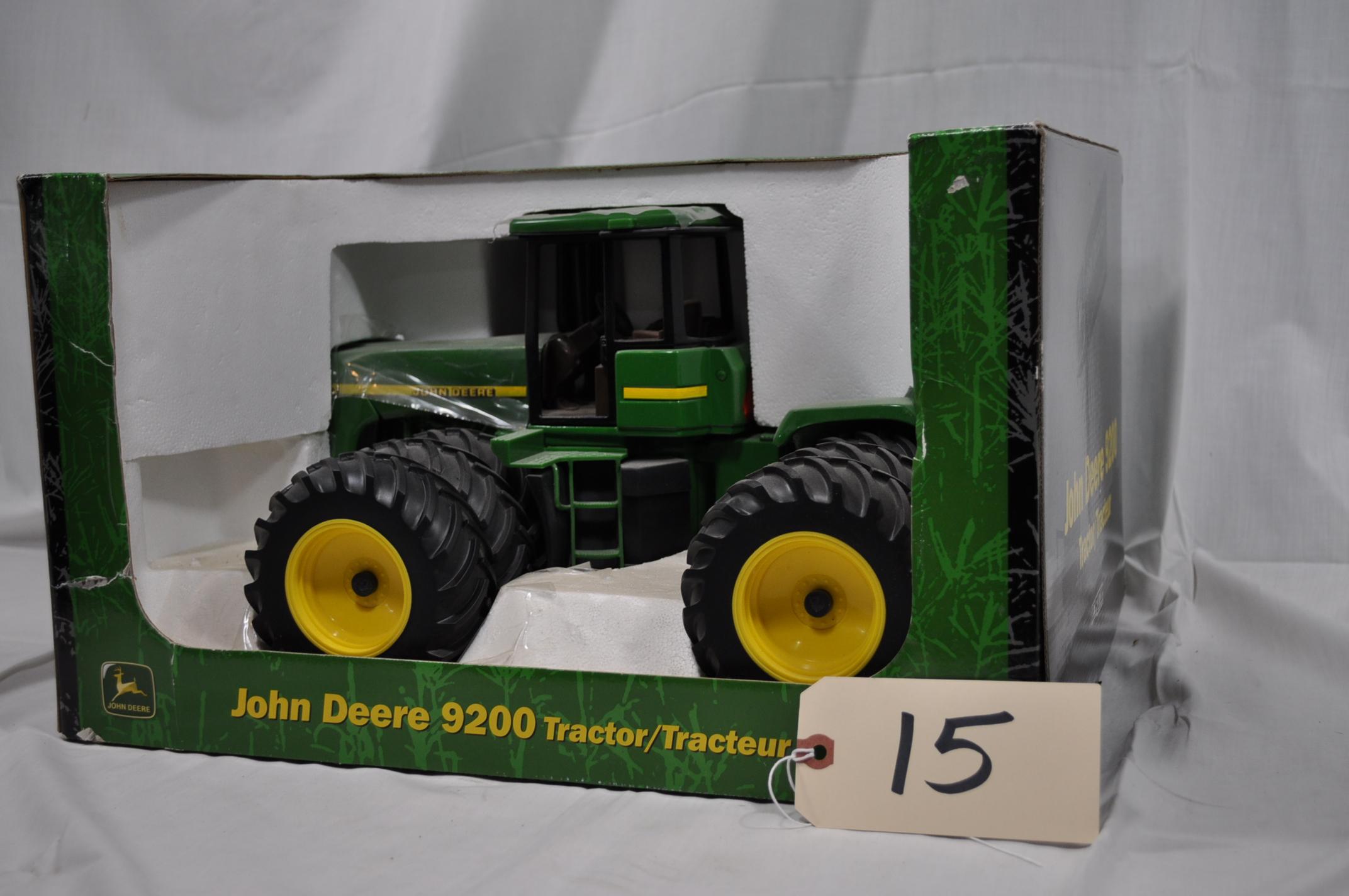 Ertl John Deere 9200 - 1/16th scale