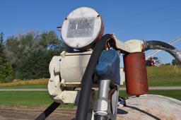 500 Gallon Fuel Tank - unknown if pump works