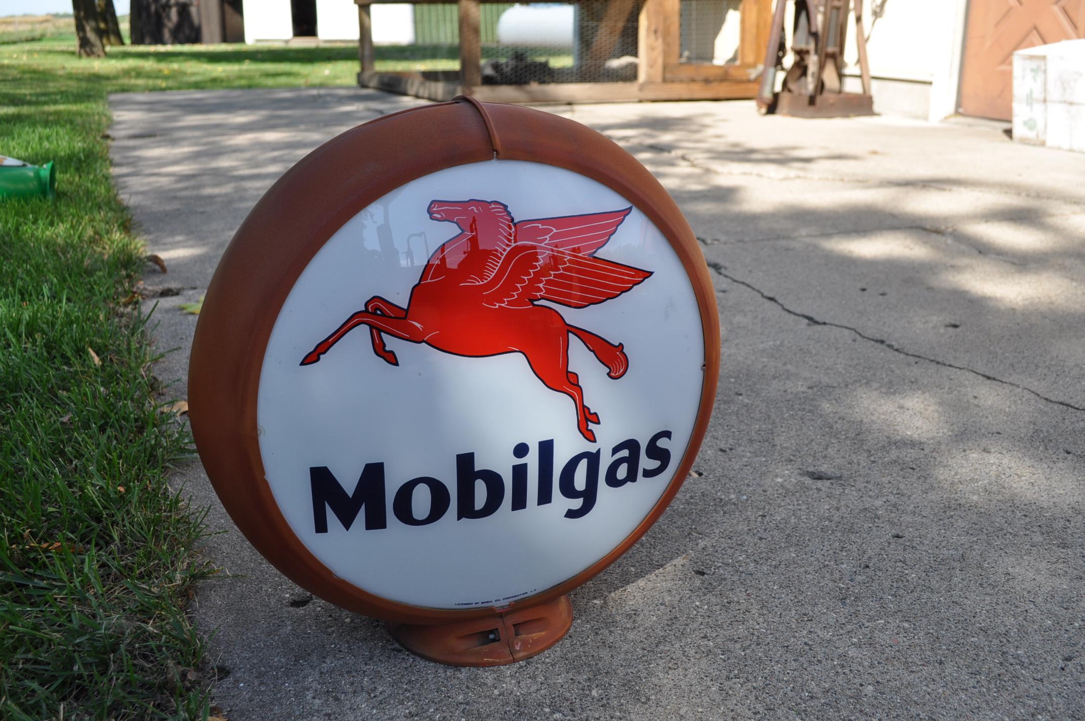 Mobilgas Globe - Reproduction