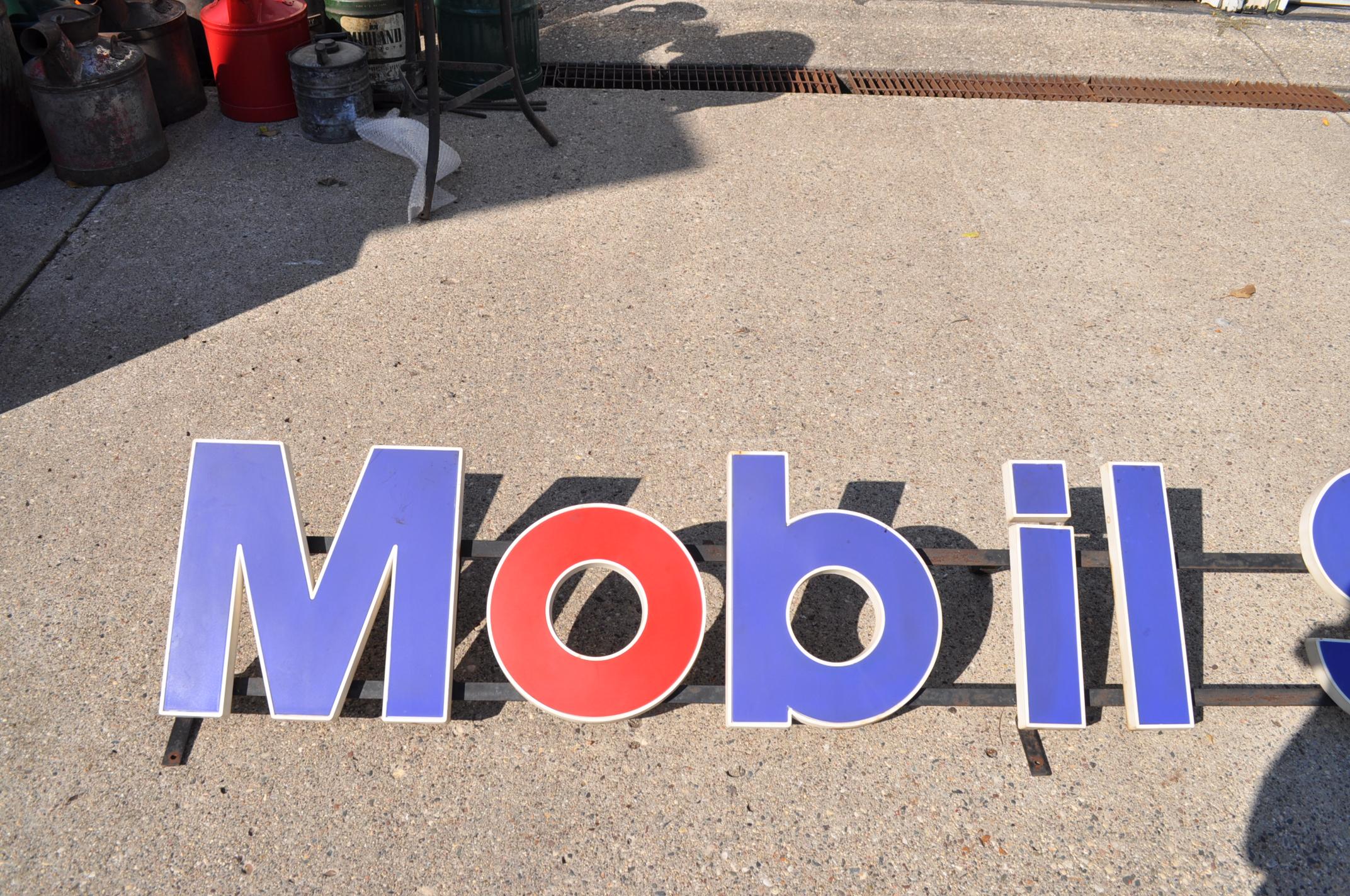 Mobil Service Roof Sign - Plastic