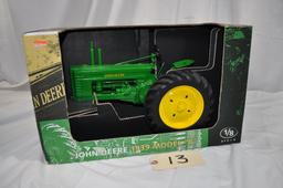 John Deere 1939 Model B - 1/8th scale