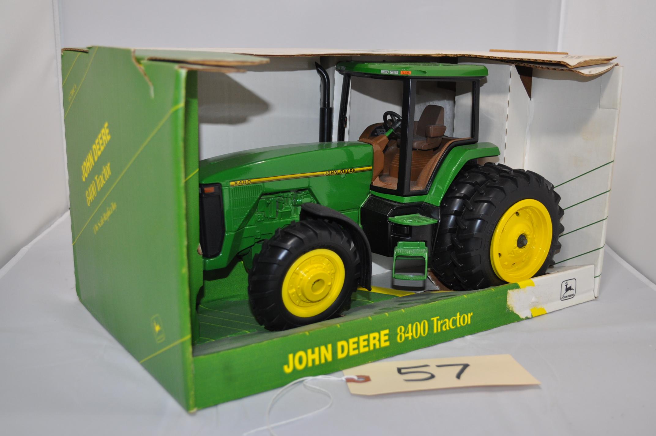 Ertl John Deere 8400 Collector Edition - 1/16th scale