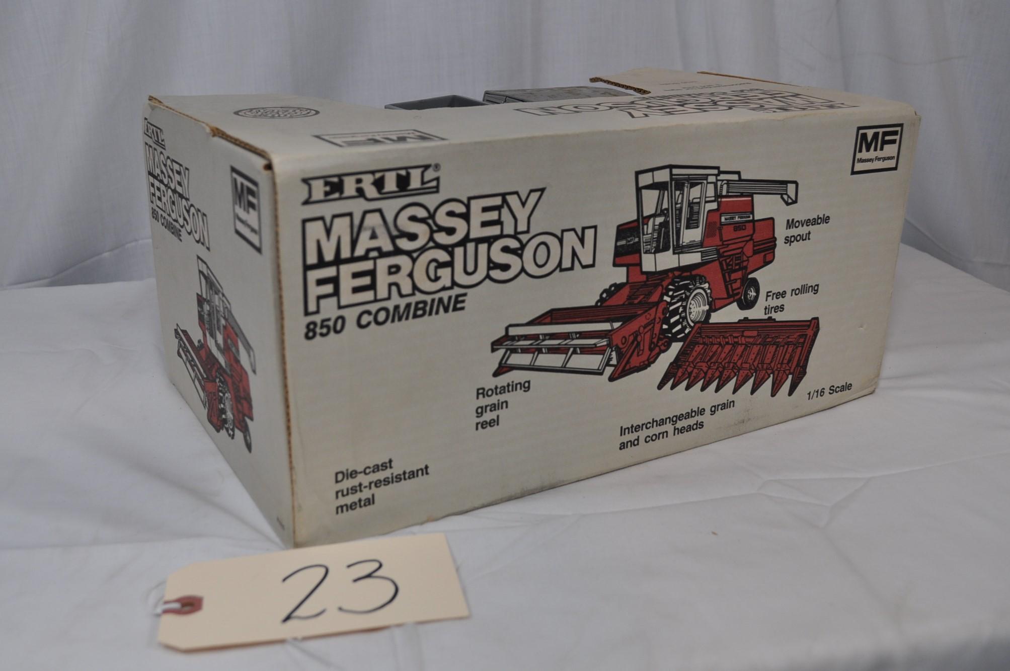 Ertl Massey-Ferguson 850 Combine - 1/16th scale