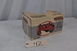 Ertl McCormick-Deering Farmall F-20 - 1/16th scale