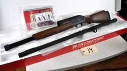 Winchester Super X Pump 12 ga shotgun & box - Model SXP Trap