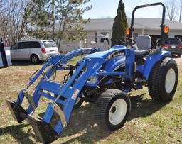 New Holland TC34DA HST Compact Utility Tractor with 15LA Loader & Bucket & Soft Sided Cab