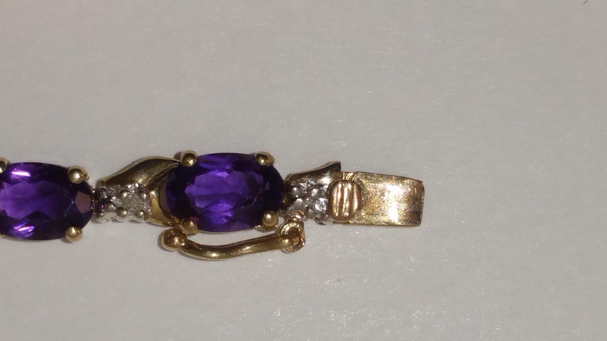 10K Yellow Gold and Amethyst Bracelet