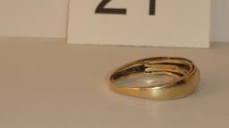 10K Yellow Gold Band