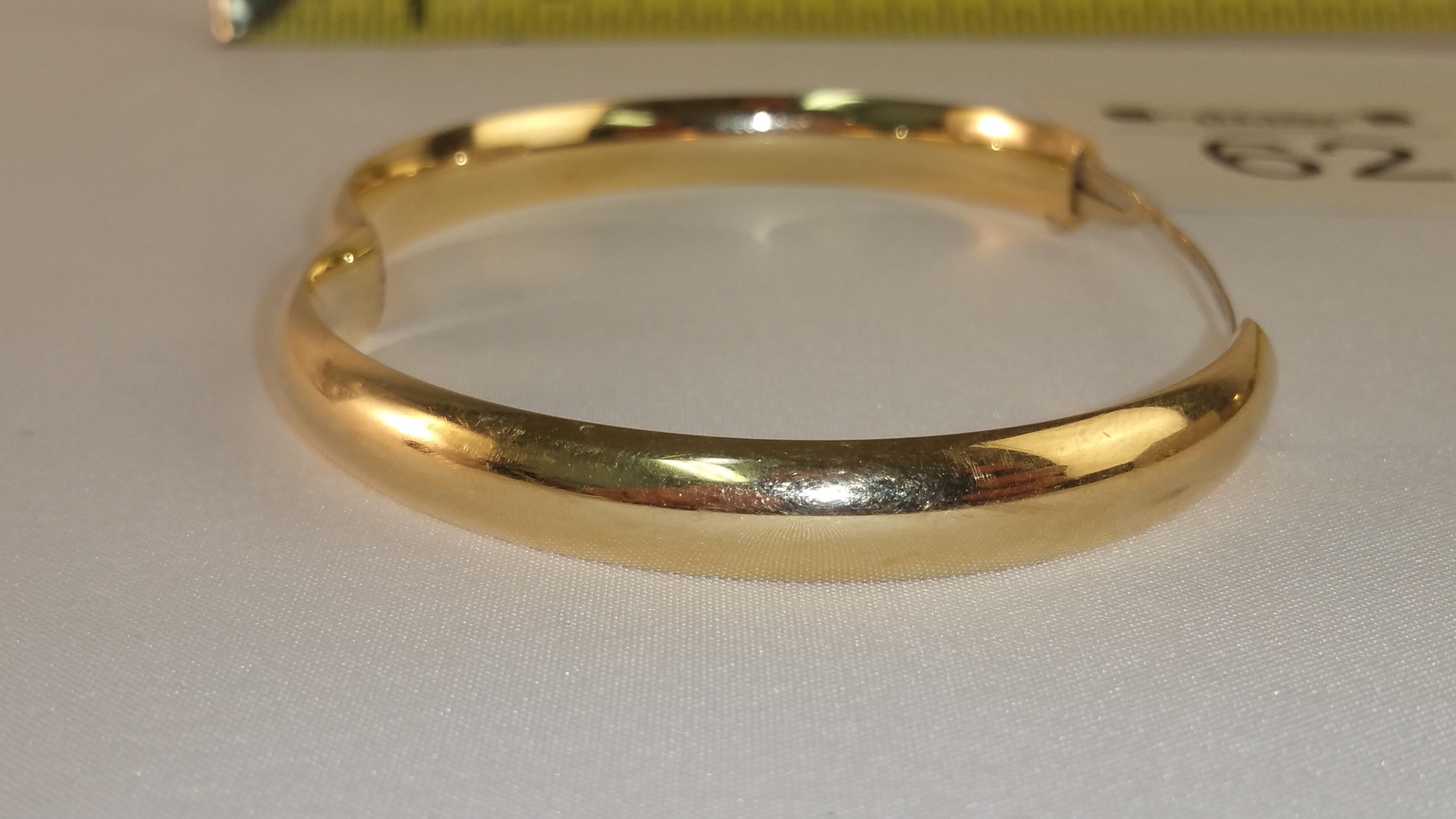 14k Gold Bangle