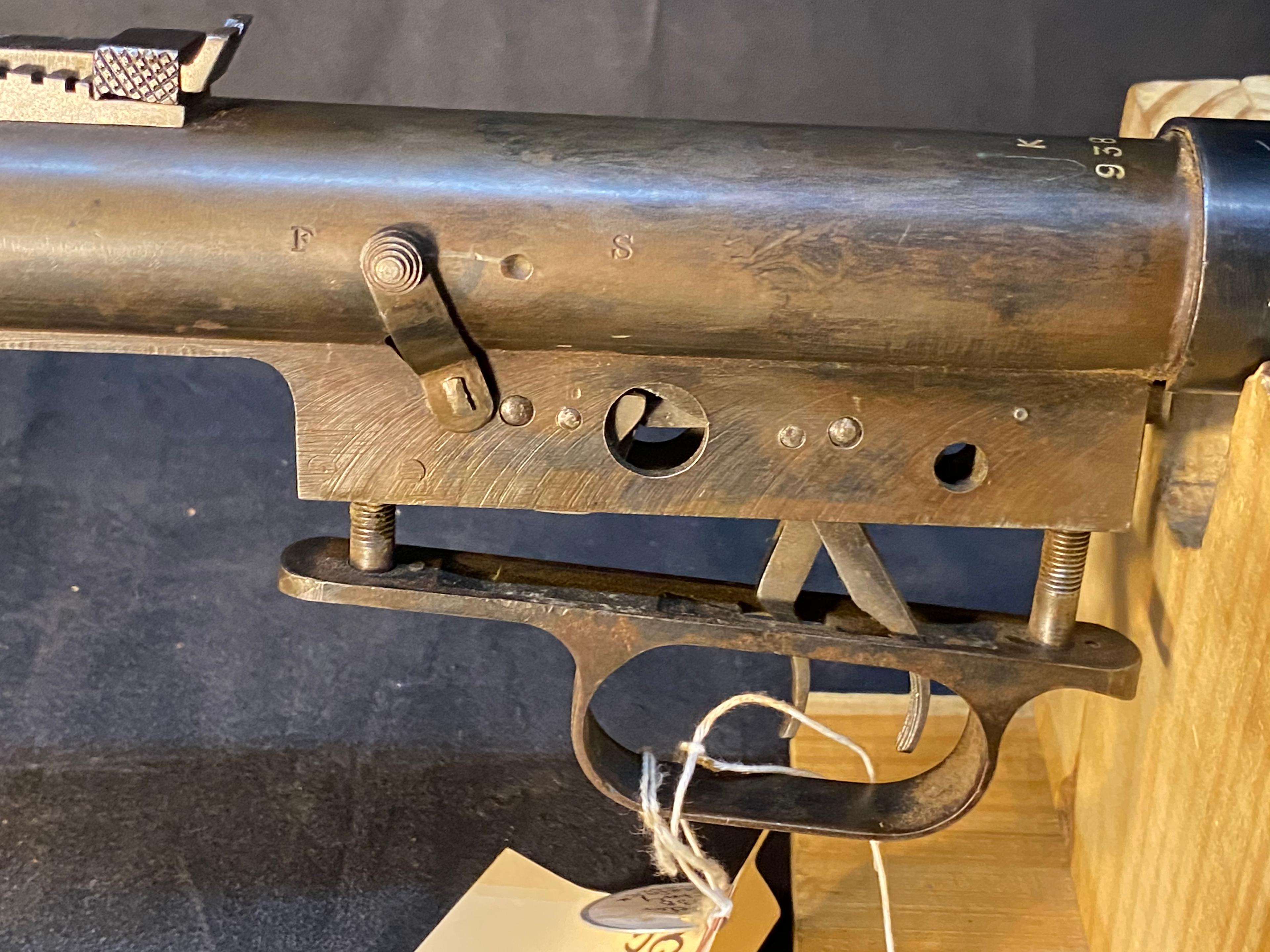 Beretta MP 38 Sub-Machine Gun