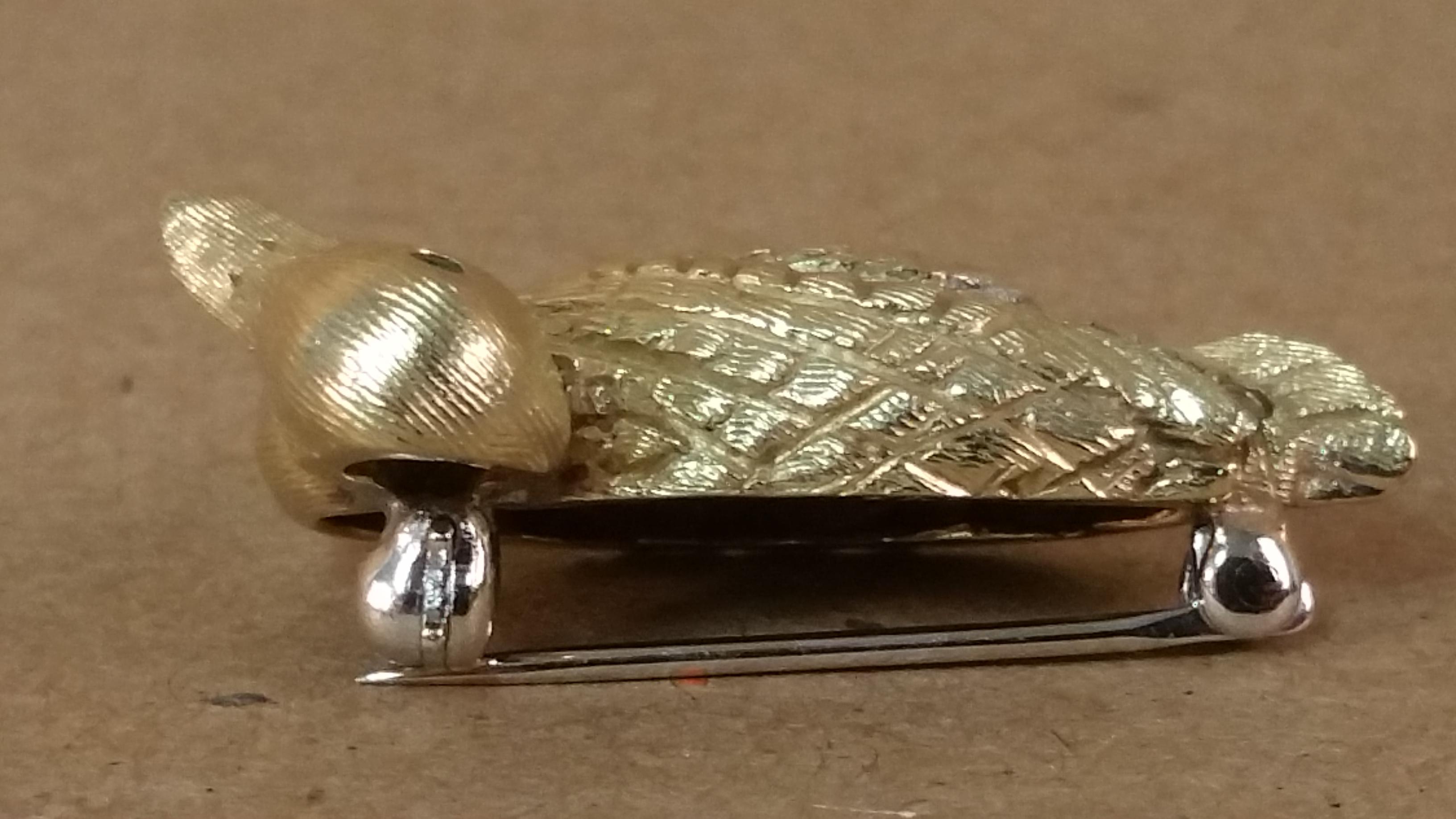 14K Yellow Gold Pin