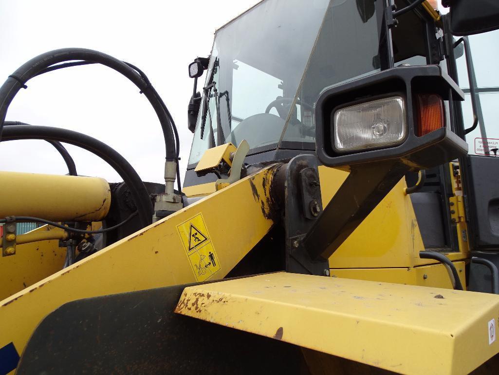 2008 Komatsu WA200-5 Wheel Loader, Cab w/ A/C & Heat, 3rd Valve, Quick Coupler, 20.5-R25 Tires,