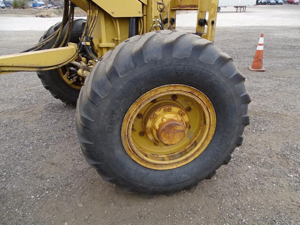 2004 Caterpillar 163H Motor Grader, Rear Ripper, 14' Moldboard, Accumulators, Rylind Front Lift