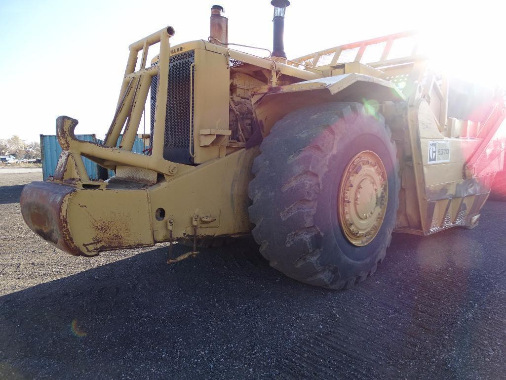 Caterpillar 637D Motor Scraper, Twin Engine, Push/ Pull, 33.25-35 Tires, S/N: 27W01379