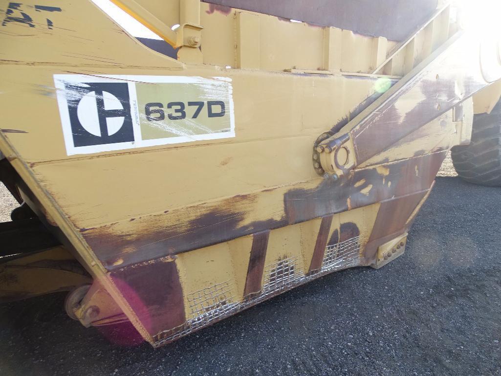 Caterpillar 637D Motor Scraper, Twin Engine, Push/ Pull, 33.25-35 Tires, S/N: 27W01379