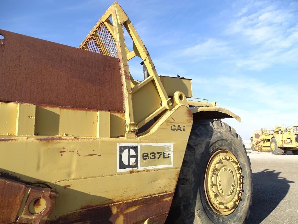 Caterpillar 637D Motor Scraper, Twin Engine, Push/ Pull, 33.25-35 Tires, S/N: 27W01379