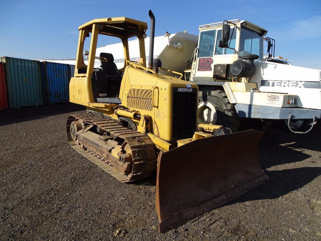 2004 Caterpillar D3G Crawler/Dozer, ROPS, 16in Tracks, Broken Tensioner and Needs Work On Drivers