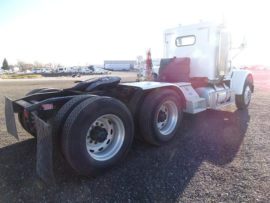 1996 FREIGHTLINER T/A Truck Tractor, Detroit Series 60 Diesel, 12.7L, Automatic, 4-Bag Air Ride