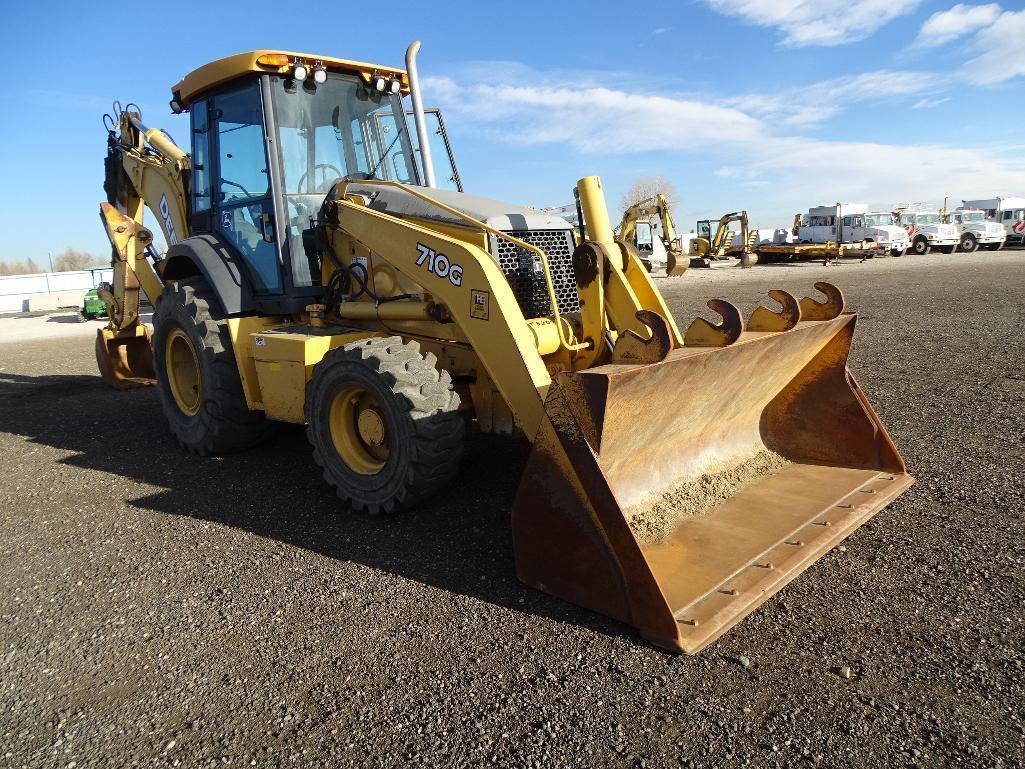 2006 John Deere 710G 4WD Loader/Backhoe, Extendahoe, Auxiliary Hydraulics, EROPS, A/C & Heat, 24in