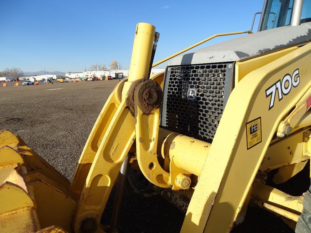 2006 John Deere 710G 4WD Loader/Backhoe, Extendahoe, Auxiliary Hydraulics, EROPS, A/C & Heat, 24in