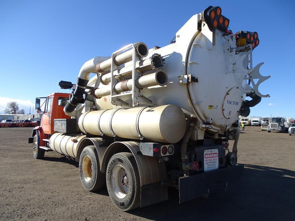 2000 FREIGHTLINER FL112 T/A Vacuum Truck, Caterpillar C10 Diesel, Allison 4560 RDS Automatic