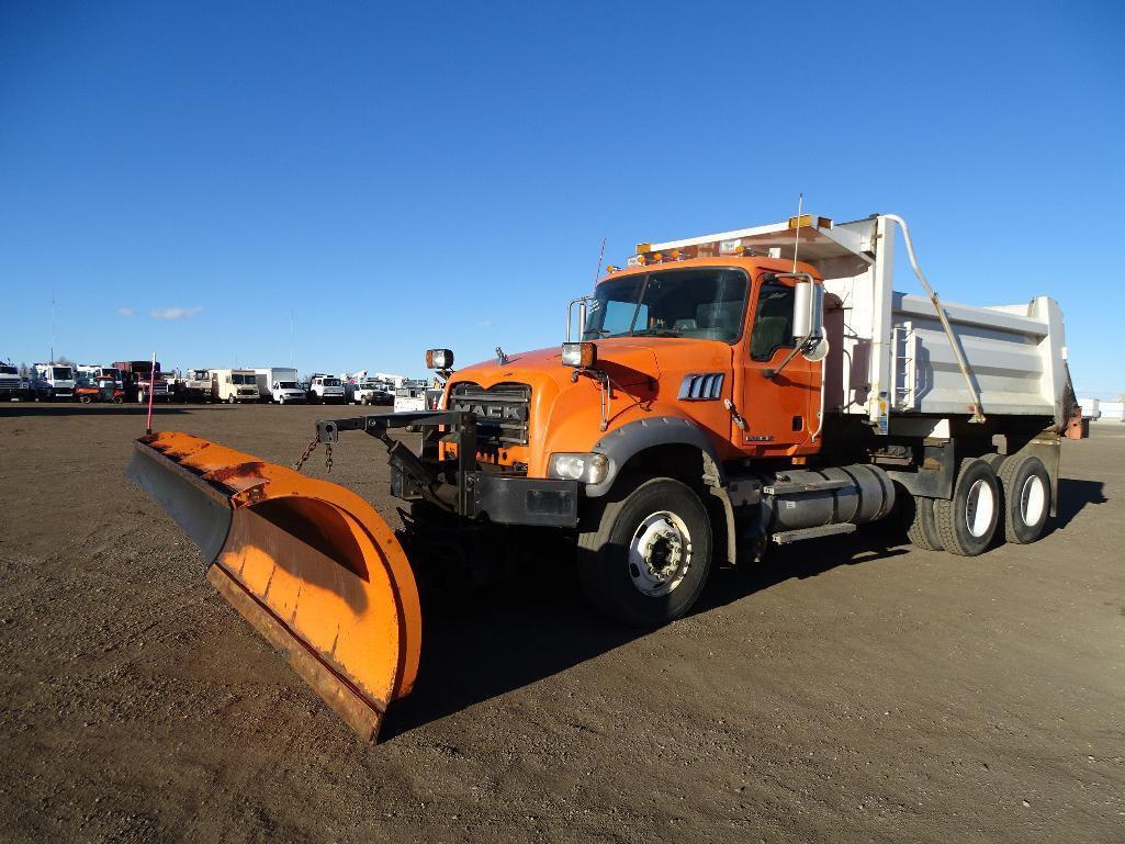 2008 MACK GU-713 T/A Dump Truck, Mack MP8 Diesel, Allison 4560 RDS Transmission, Spring Suspension,