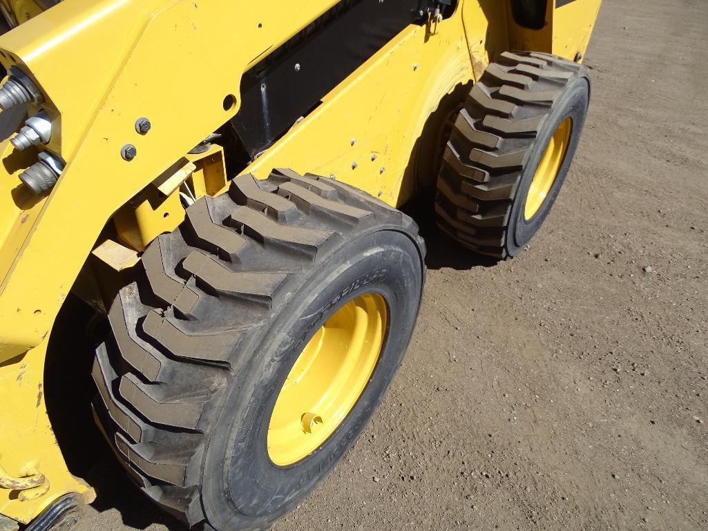 2015 Caterpillar 272D Skid Steer Loader, Enclosed Cab w/ Heat & A/C, Auxiliary Hydraulics, Joystick