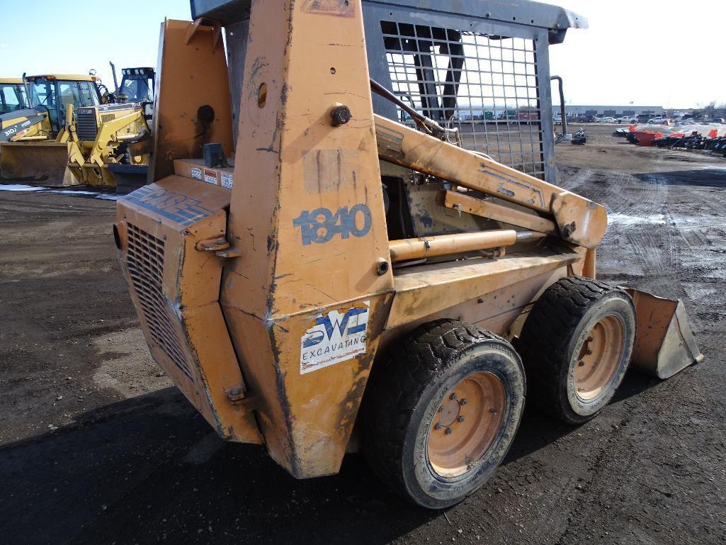 Case 1840 Skid Steer Loader, Auxiliary Hydraulics, 10-16.5 Tires, 62in Bucket, Hour Meter Reads: