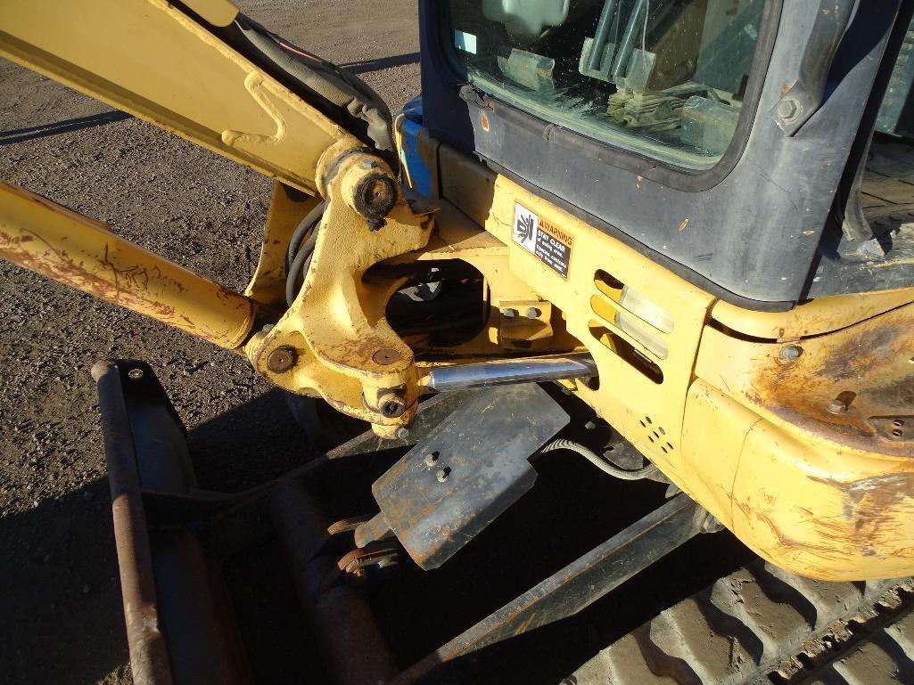 2002 John Deere 27ZTS Mini Excavator, Enclosed Cab w/ Heat, 12in Rubber Tracks, 60in Backfill Blade,