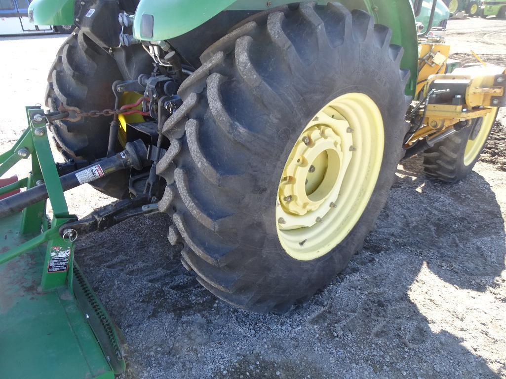 2008 John Deere 5525 4WD Agricultural Tractor, Enclosed Cab w/ Heat & A/C, Alamo Side Sickle Bar