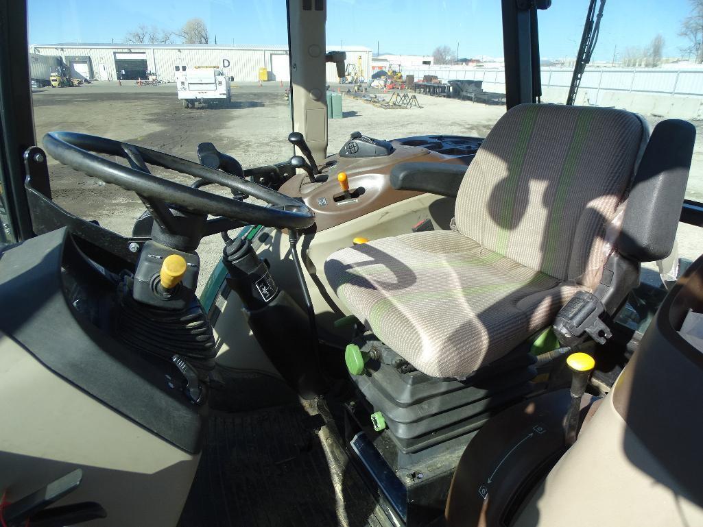 2008 John Deere 5525 4WD Agricultural Tractor, Enclosed Cab w/ Heat & A/C, Alamo Side Sickle Bar