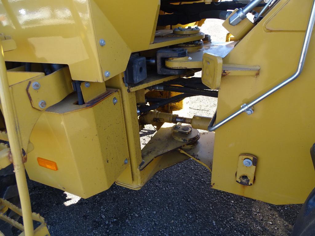 2008 Caterpillar 924H Wheel Loader, Cab w/ Heat & A/C, 8' Forks, Quick Coupler, 3rd Valve, 20.5-R25