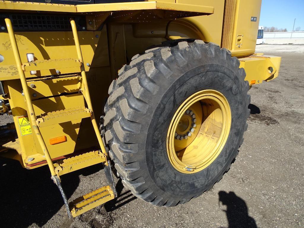 2008 Caterpillar 924H Wheel Loader, Cab w/ Heat & A/C, 8' Forks, Quick Coupler, 3rd Valve, 20.5-R25