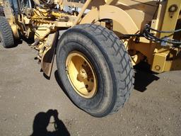 1998 Champion 740A Motor Grader, Series V, Front Lift Group, Mid Scarifier, 14' Moldboard, 14.00-R24