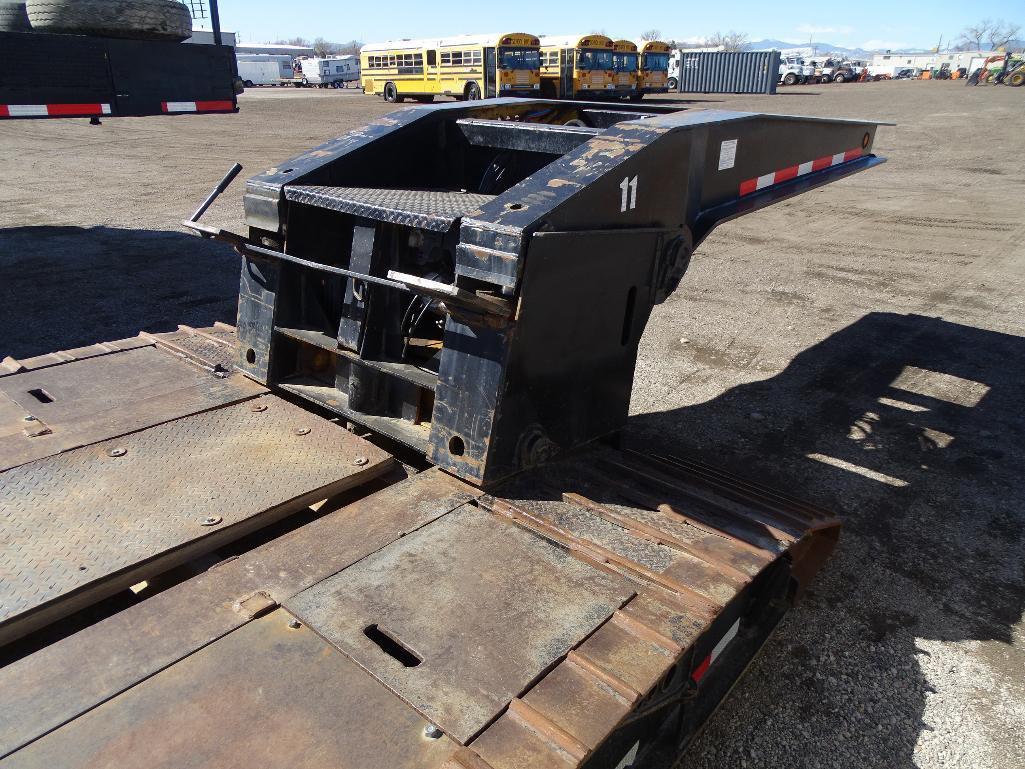 1998 EAGER BEAVER GSL-50 Tri-Axle Lowboy Trailer, 50-Ton Capacity, Detachable Gooseneck, Self