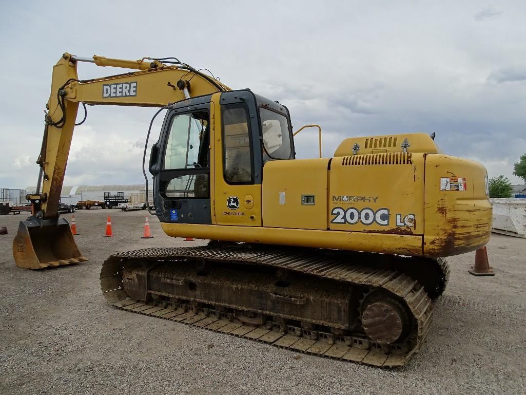 2002 John Deere 200CLC Hydraulic Excavator, 32in TBG, 42in Bucket, Auxiliary Hydraulics, Hour Meter