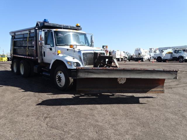 2006 INTERNATIONAL 7400 T/A Dump Truck, DT570 Diesel, Automatic, Hendrickson Spring Suspension,