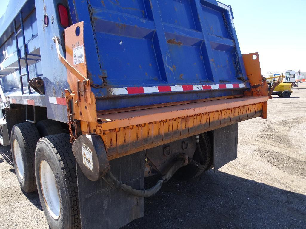 2002 FREIGHTLINER T/A Dump Truck, Cummins ISM Diesel, Automatic, Tuf-Trac Suspension, 15' Dump Box