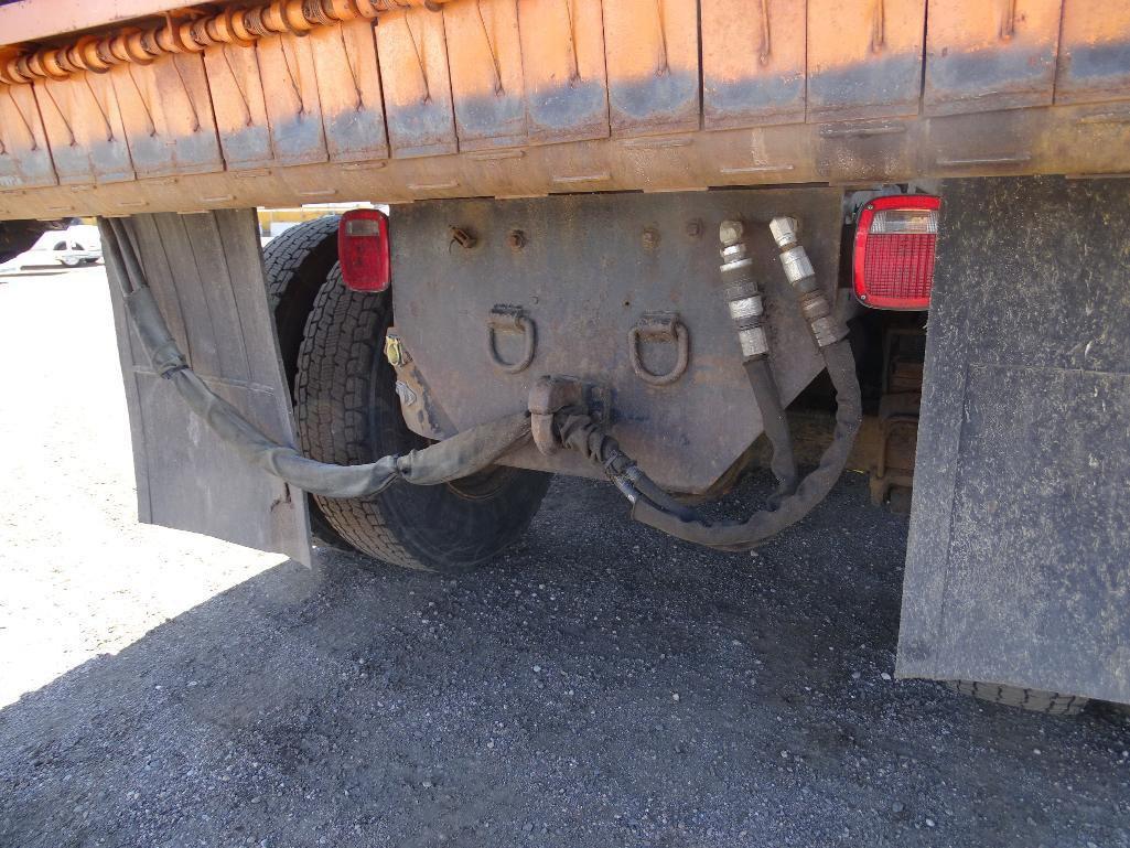 2002 FREIGHTLINER T/A Dump Truck, Cummins ISM Diesel, Automatic, Tuf-Trac Suspension, 15' Dump Box