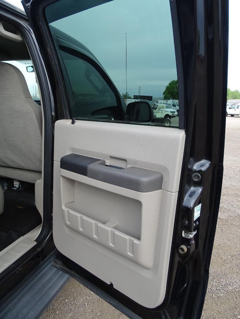 2008 FORD F250 XL Super Duty 4x4 Crew Cab Pickup, Triton V10 6.8L, Automatic (MILEAGE:97383)