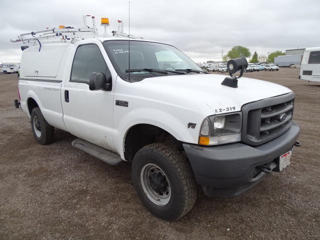 2002 FORD F250 XL Super Duty 4x4 Pickup, Triton V8 5.4L, Automatic, Topper Shell w/ Ladder Rack