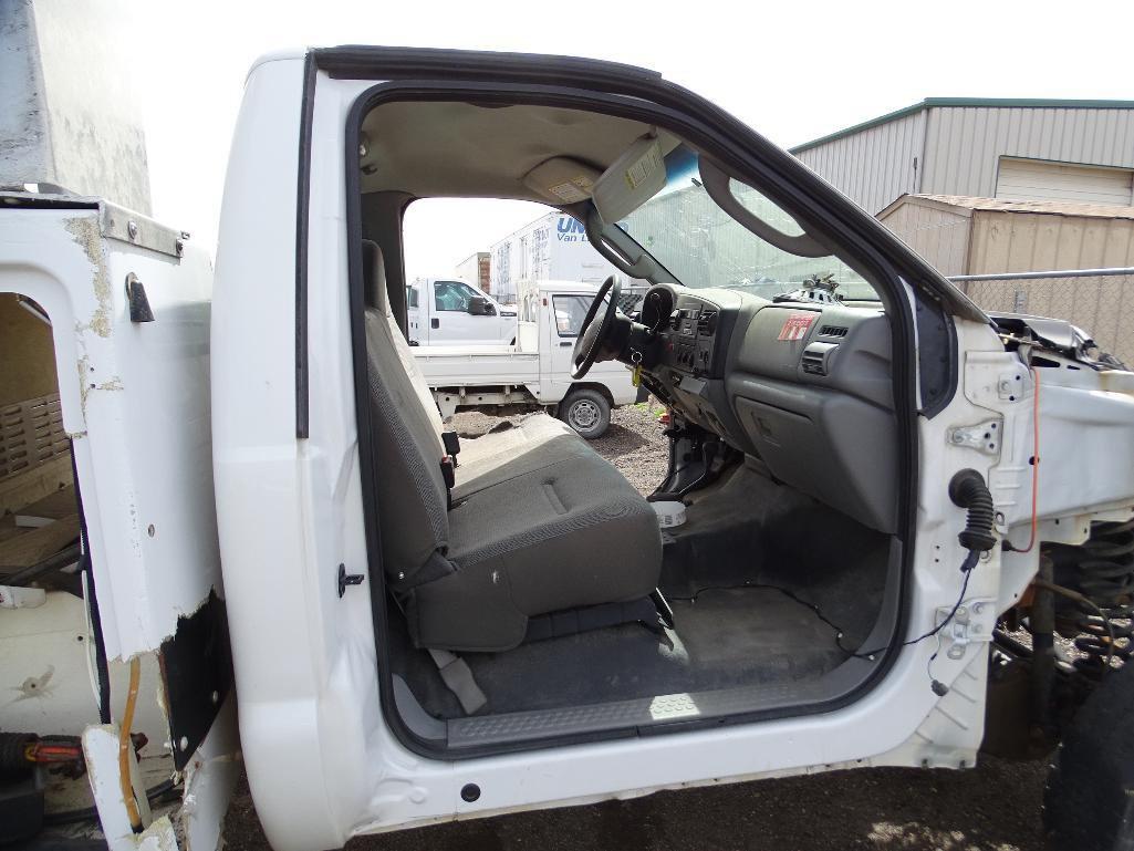 2006 FORD F450 Utility Truck, Odometer Inoperable, TOW AWAY - No Engine, No Doors, Missing Parts