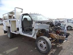 2006 FORD F450 Utility Truck, Odometer Inoperable, TOW AWAY - No Engine, No Doors, Missing Parts