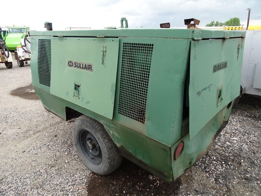 Sullair Towable Air Compressor, Model 185DPQ, 185 CFM, John Deere 4-Cylinder Diesel, Pintle Hitch,