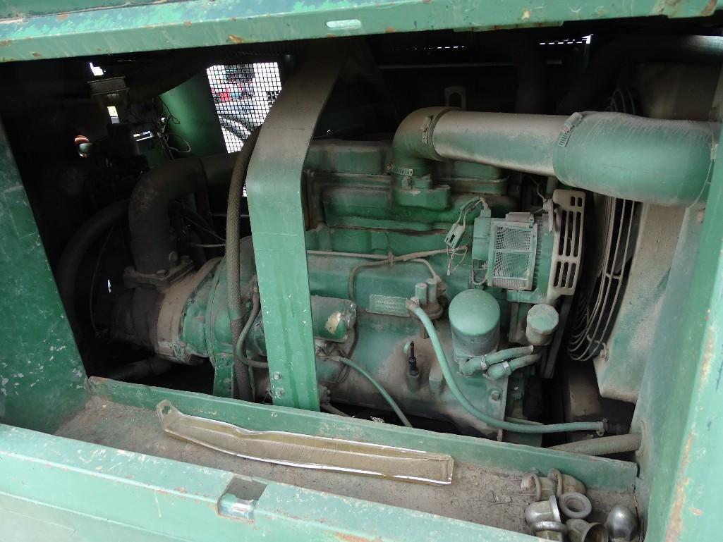 Sullair Towable Air Compressor, Model 185DPQ, 185 CFM, John Deere 4-Cylinder Diesel, Pintle Hitch,