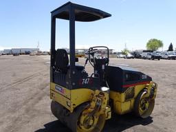 Hypac C747C Ride-On Double Drum Vibratory Roller, Kubota 3-Cylinder Diesel, 46in Drums, Canopy, Hour