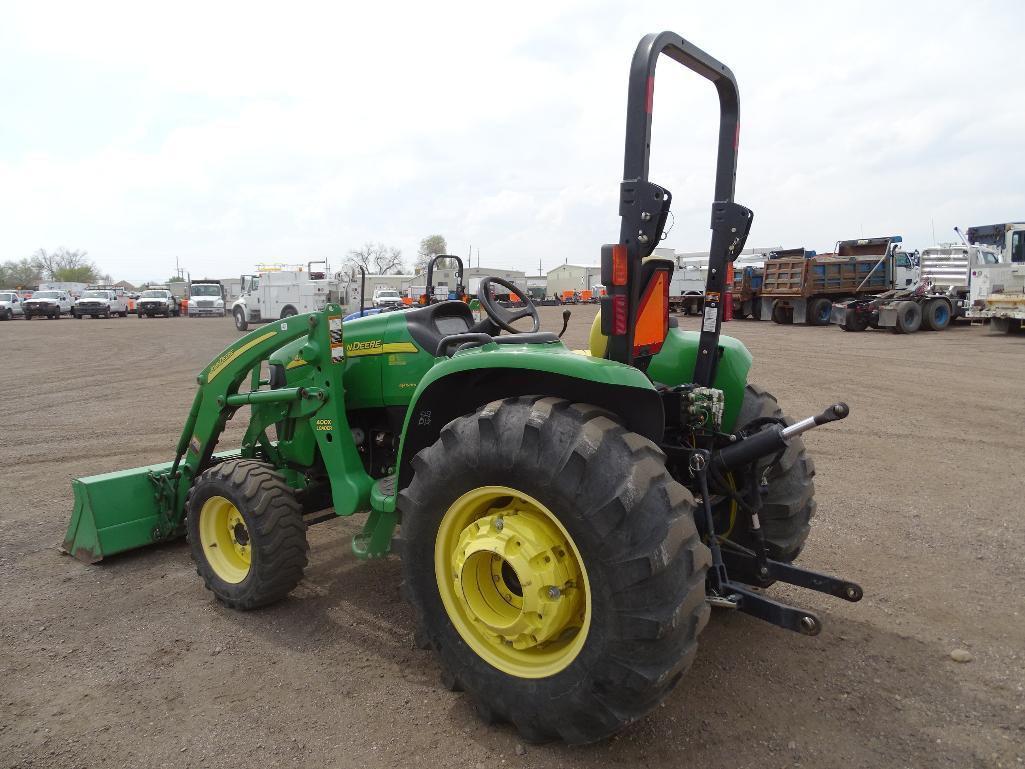 John Deere 4720 4WD Tractor/Loader, PTO, 3-Pt, Rear & Side Auxiliary Hydraulics, Model 400X Loader