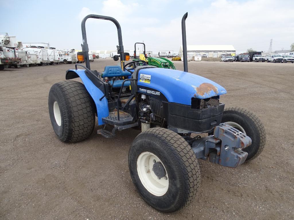 New Holland TN55S 4WD Agricultural Tractor, Diesel, PTO, 3-Pt, Front Counterweights, Turf Tires,