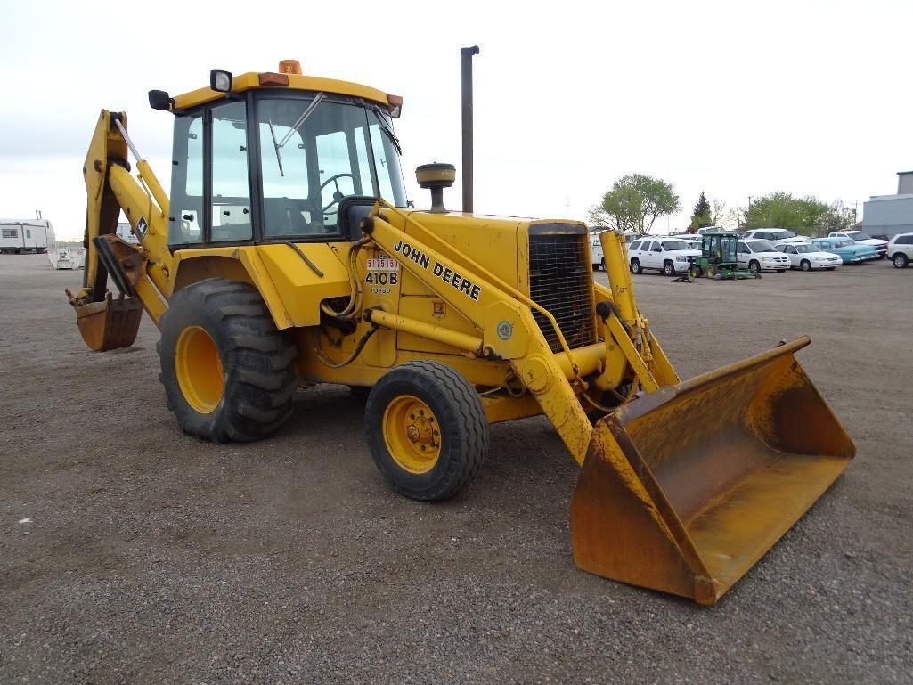 John Deere 410B Loader/ Backhoe, EROPS, Turbo, 16in Hoe Bucket, Hour Meter Reads: 4203, S/N: